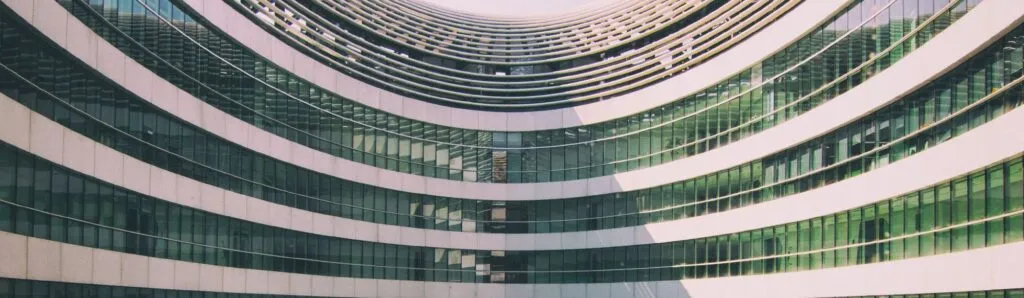iOS Architecture Patterns for Large-Scale Development, part 1: Modular architecture